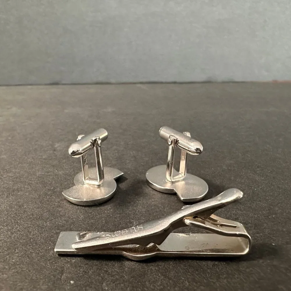 Vintage 1960s Men’s Swank Silver Tone Metal Cufflinks and Tie Clasp Set